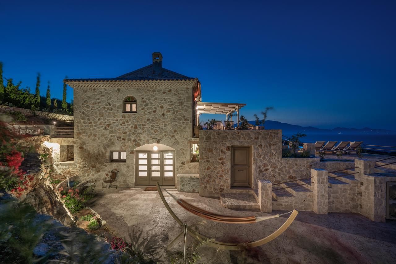 Blue Caves Villas - Exceptional Villas With Private Pools Direct Access To The Sea Korithion Bagian luar foto